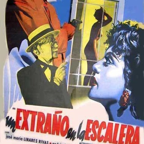 Un extraño en la escalera