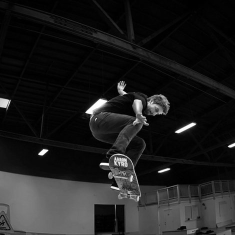 Skateboarding Made Simple Vol 1: Master The Basics of Skateboarding