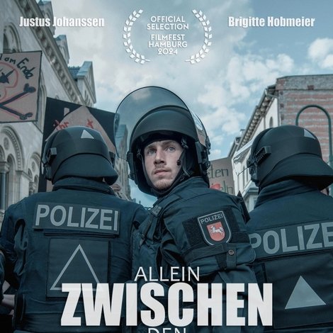 Allein zwischen den Fronten