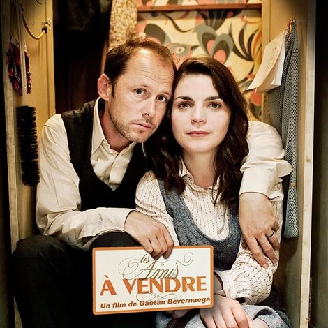 Les amis à vendre