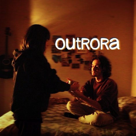 Outrora