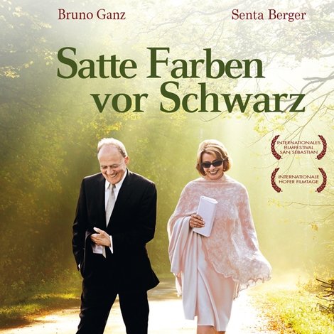 Satte Farben vor Schwarz