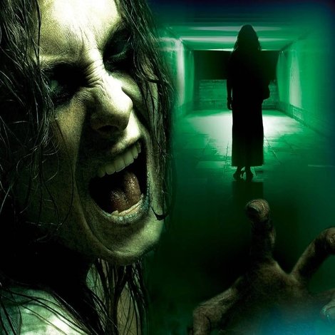 Paranormal Haunting: The Curse of the Blue Moon Inn