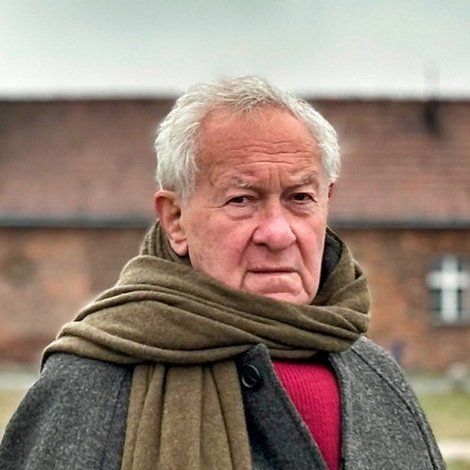 Simon Schama: The Road to Auschwitz