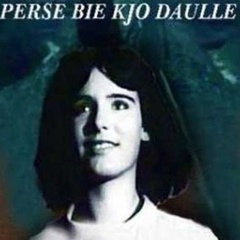 Përse bie kjo daulle?