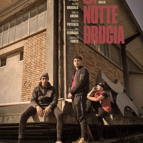 La notte brucia