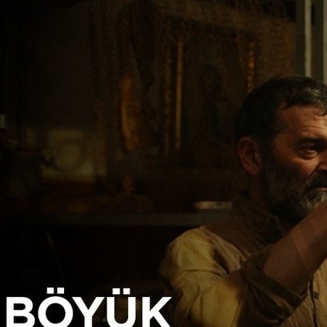 Böyük qırmızı ev