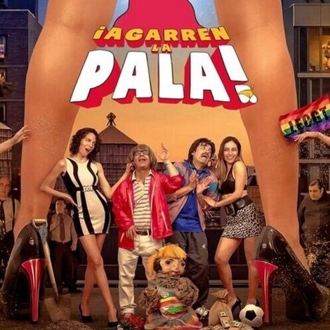 Agarren la pala