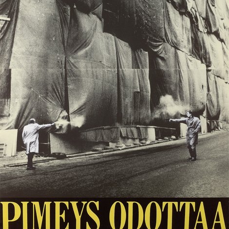 Pimeys odottaa