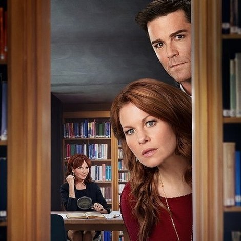 Dead Over Heels: An Aurora Teagarden Mystery