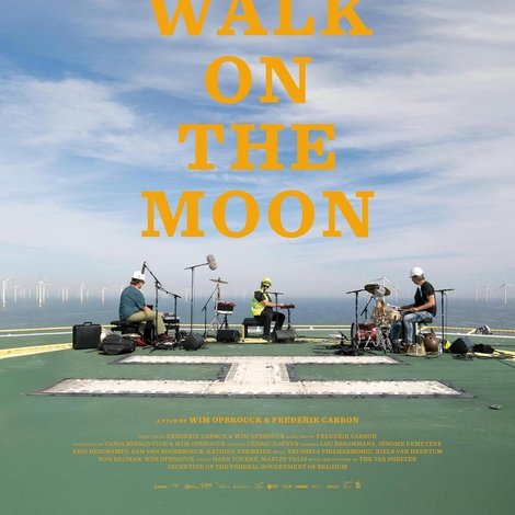 Like They Walk on the Moon