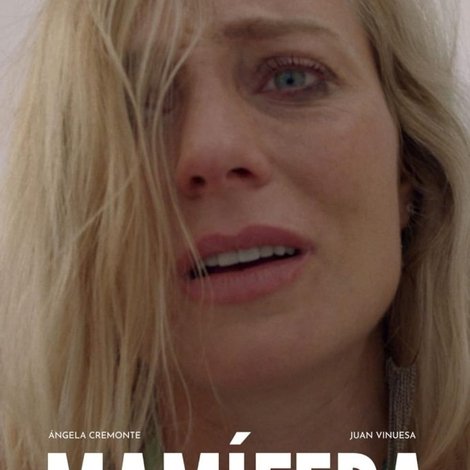 Mamífera