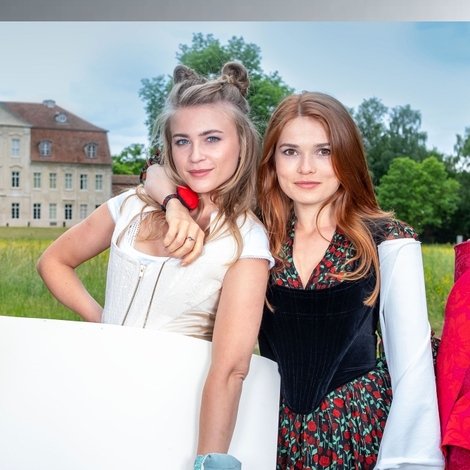 Schneeweißchen und Rosenrot