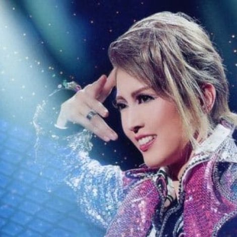 HOT EYES!! (Takarazuka Revue)