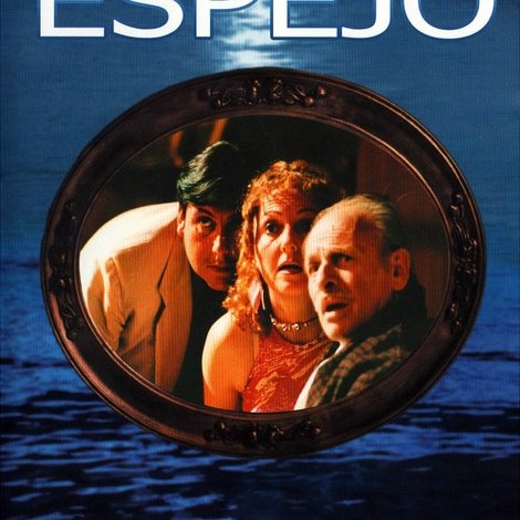 La luna en el espejo