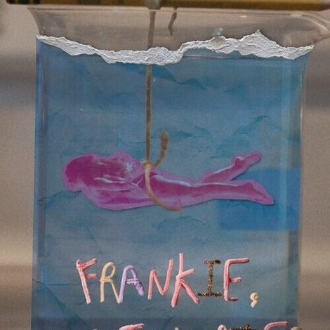 Frankie, Underwater