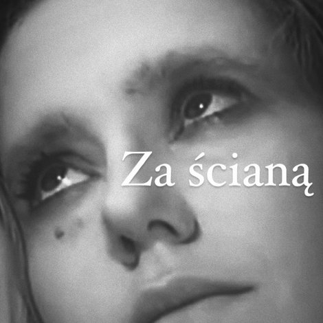 Za ścianą
