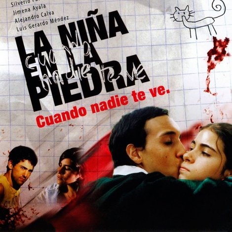 Nadie te ve: La niña en la piedra