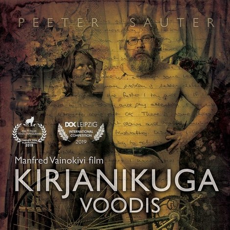 Kirjanikuga voodis