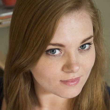 Lauren Ellis Steele