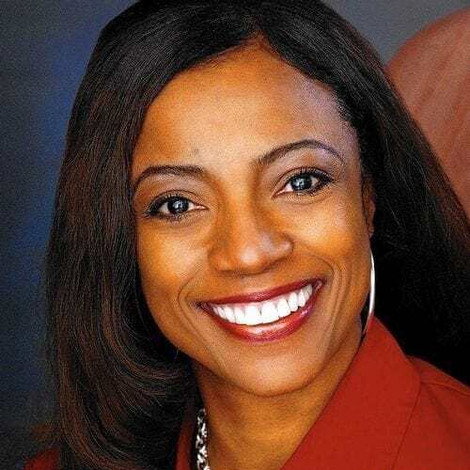 Bern Nadette Stanis