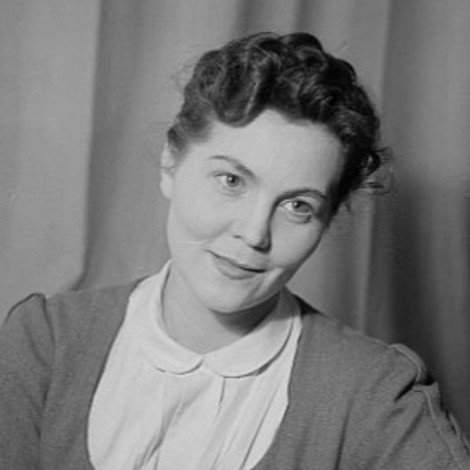 Erika Pelikowsky