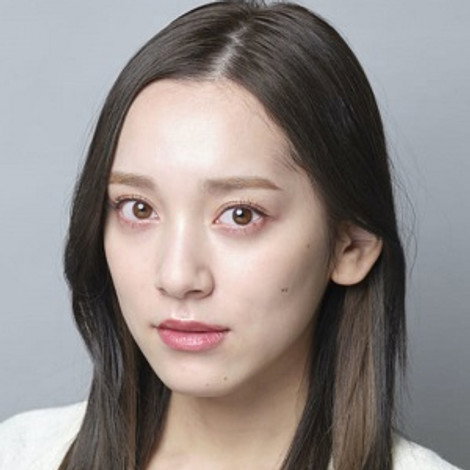 Sayaka Tomaru