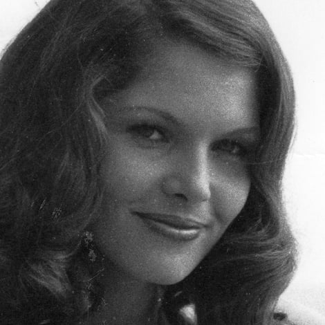 Lois Chiles's profile