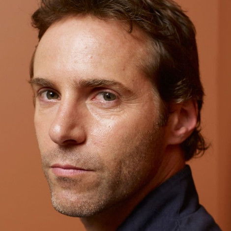 Alessandro Nivola