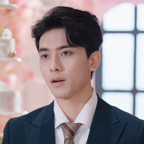 Wei Ruochen