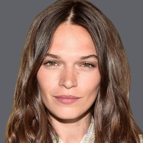 Anna Brewster