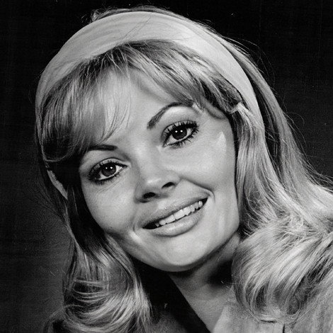 Jeannine Riley