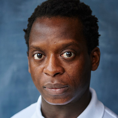 Kobna Holdbrook-Smith