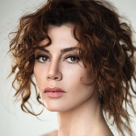 Gökçe Bahadır