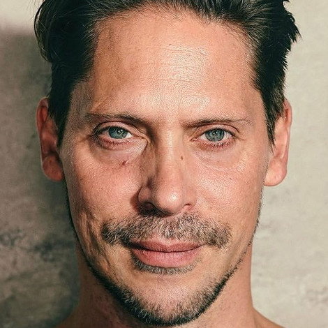 Neil Newbon
