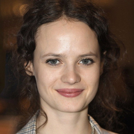Jana McKinnon