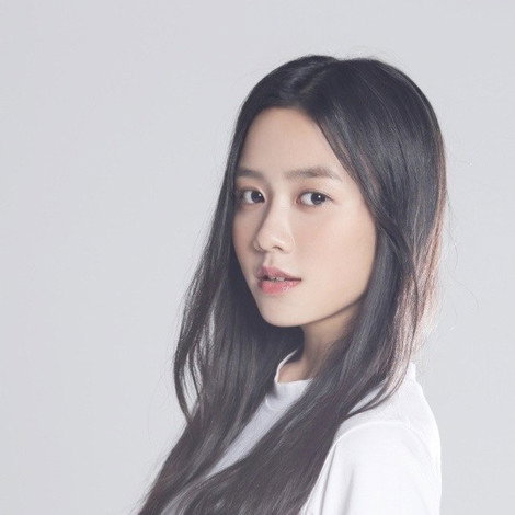 Shin Soo-yeon