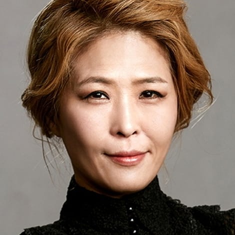 Hwang Suk-jung's profile