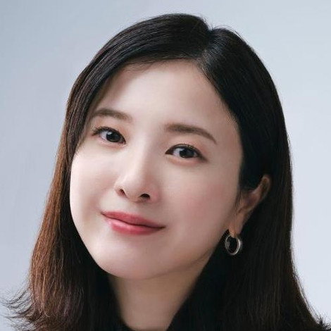 Yuriko Yoshitaka