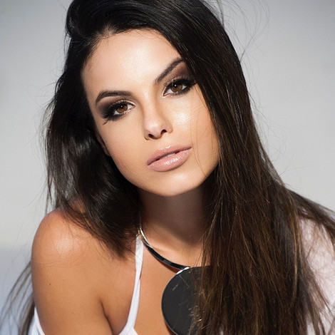 Sthefany Brito