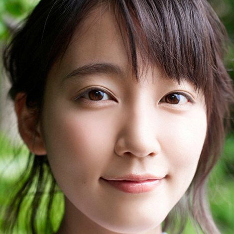 Riho Yoshioka