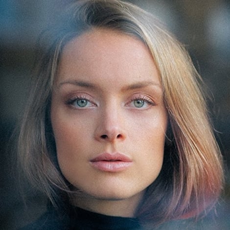 Rachel Skarsten's profile