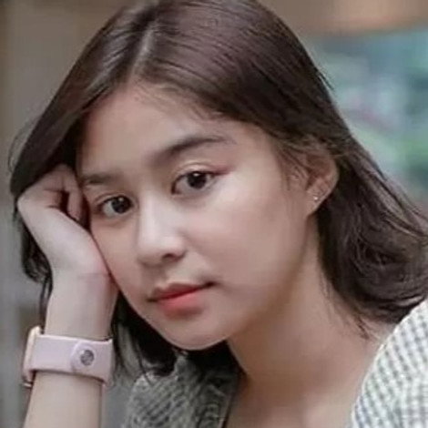 Aline Fauziah