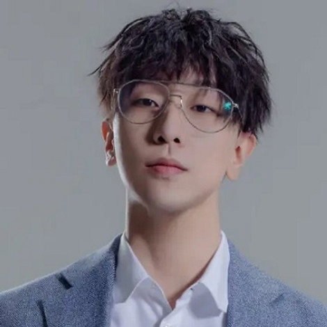 Jing Xiang Shei Yi