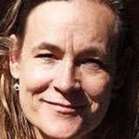 Julie Carlsen