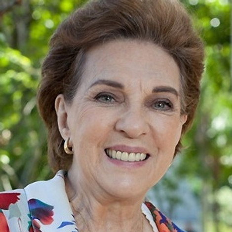 Suzana Faíni