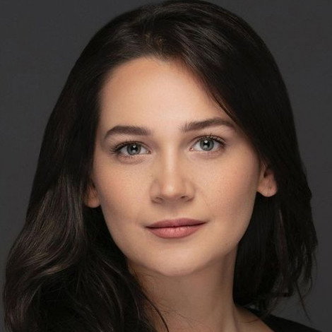 Gülsim Ali
