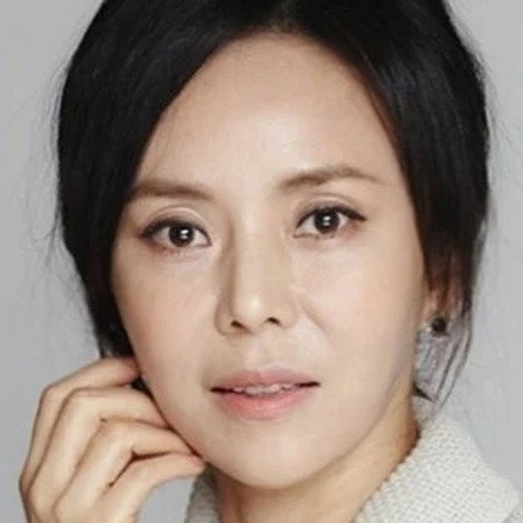 Yoon Young-joo