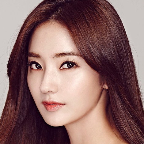 Han Chae-young