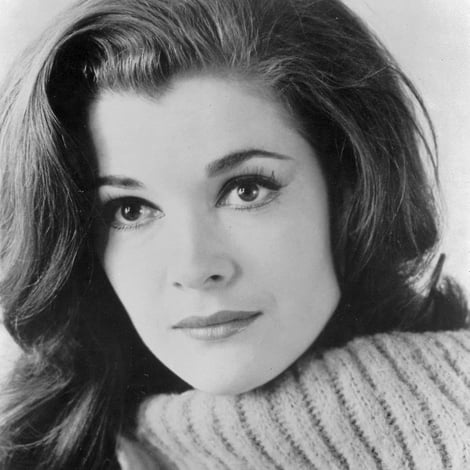 Jessica Walter's profile